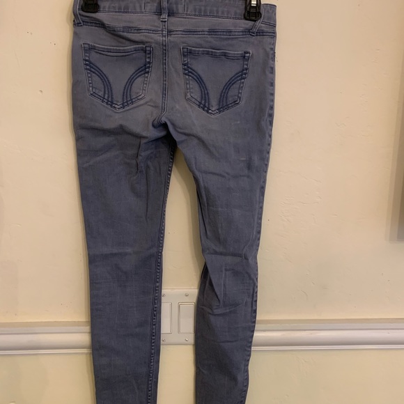 Hollister Super Skinny Jeans - Picture 3 of 3